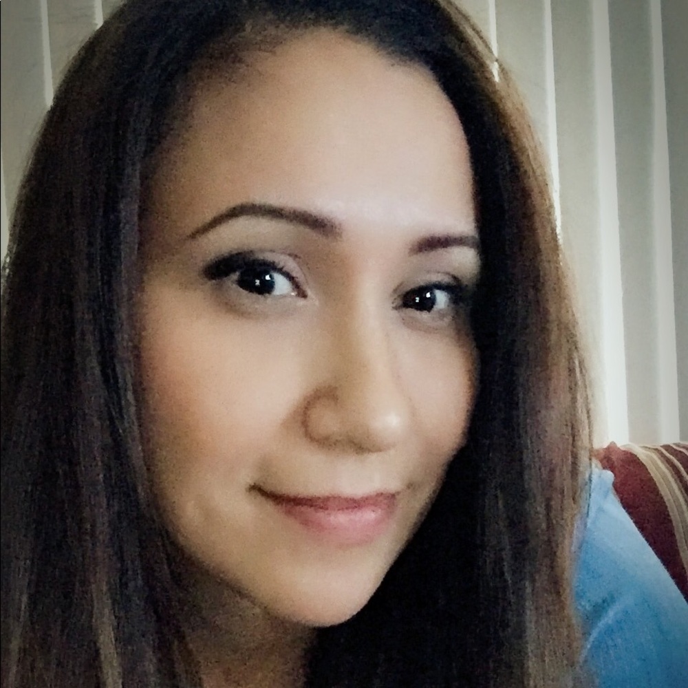 Meet your Posher, Mayra